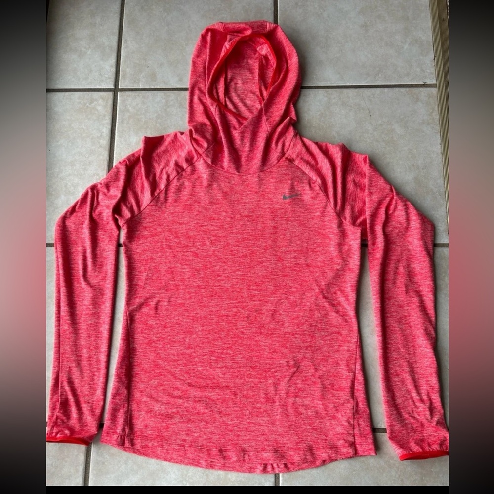 NWOT Nike Running Women’s Long Sleeve Dry Fit, Heathered Red, Size Medium